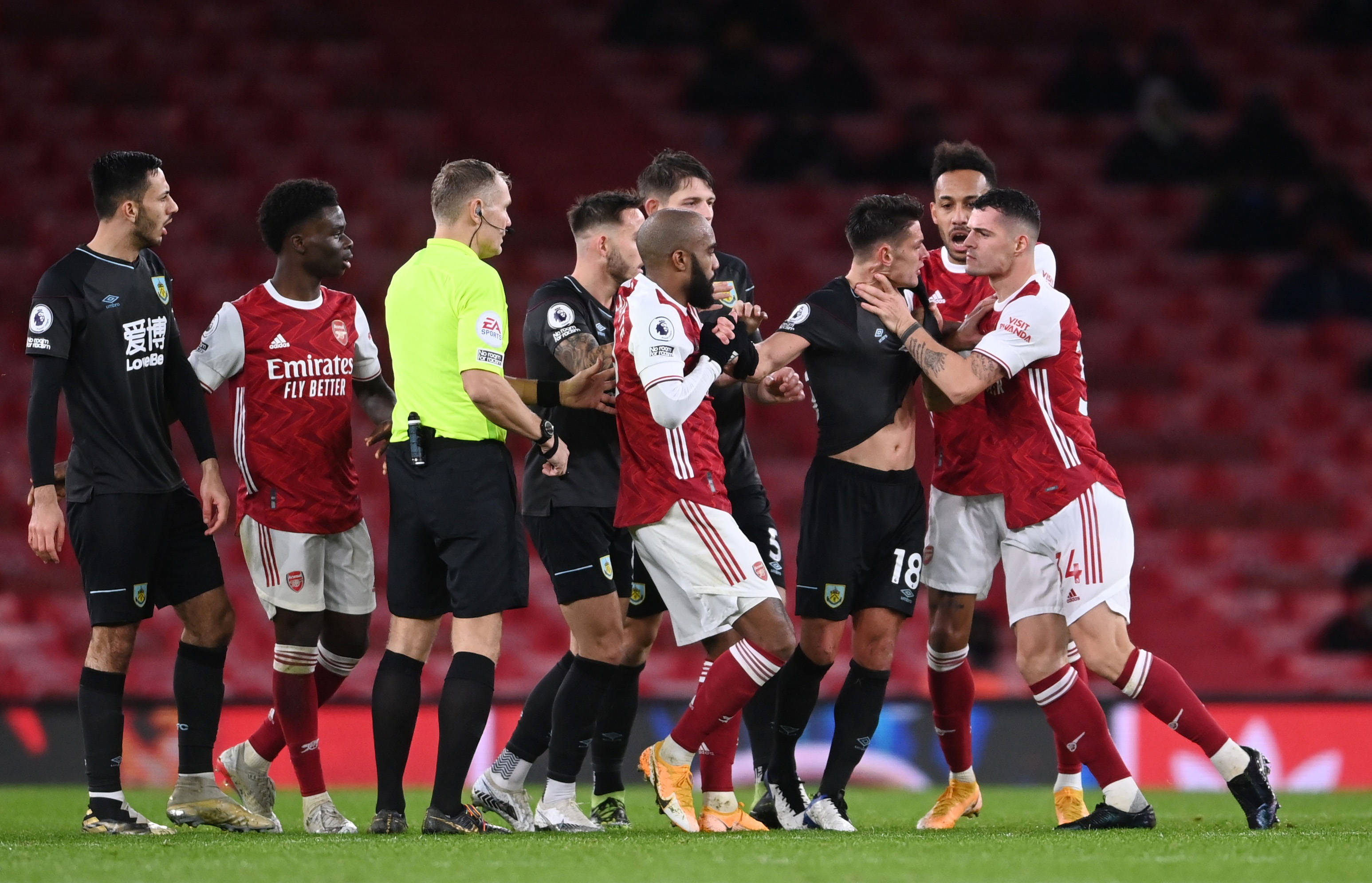 足球是否变 足球是否变